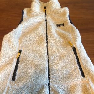 Size medium LL Bean fleece vest